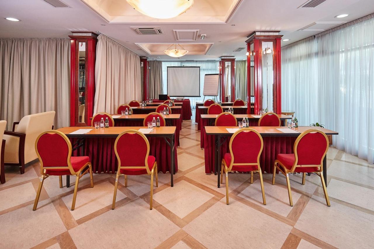 Garni Hotel Master Novi Sad Eksteriør billede