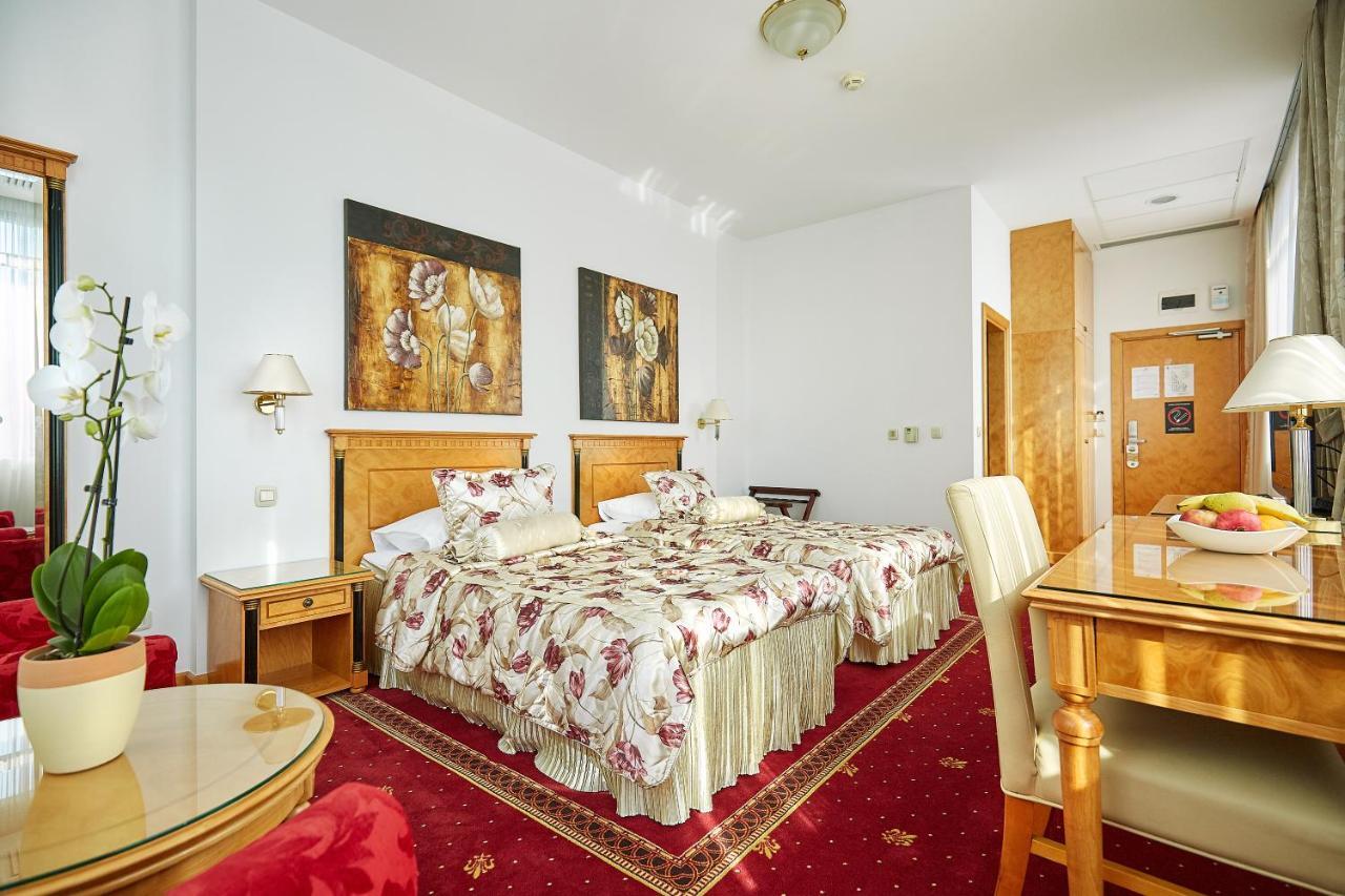 Garni Hotel Master Novi Sad Eksteriør billede