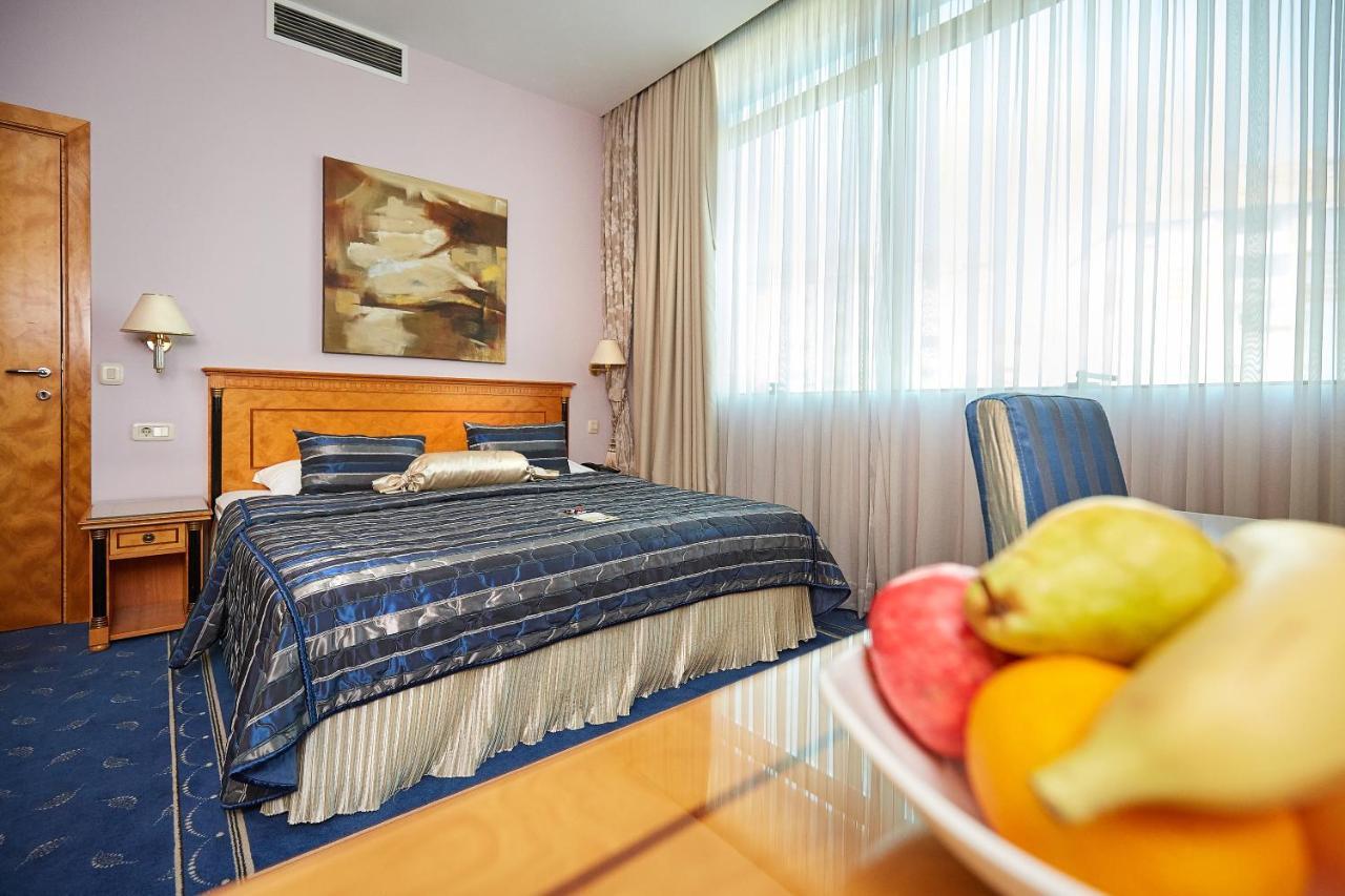 Garni Hotel Master Novi Sad Eksteriør billede