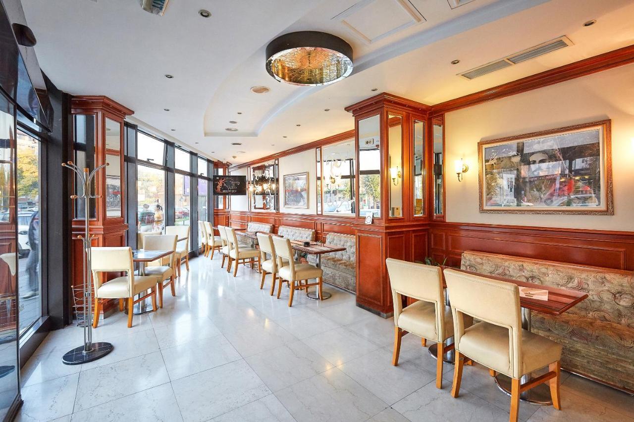Garni Hotel Master Novi Sad Eksteriør billede